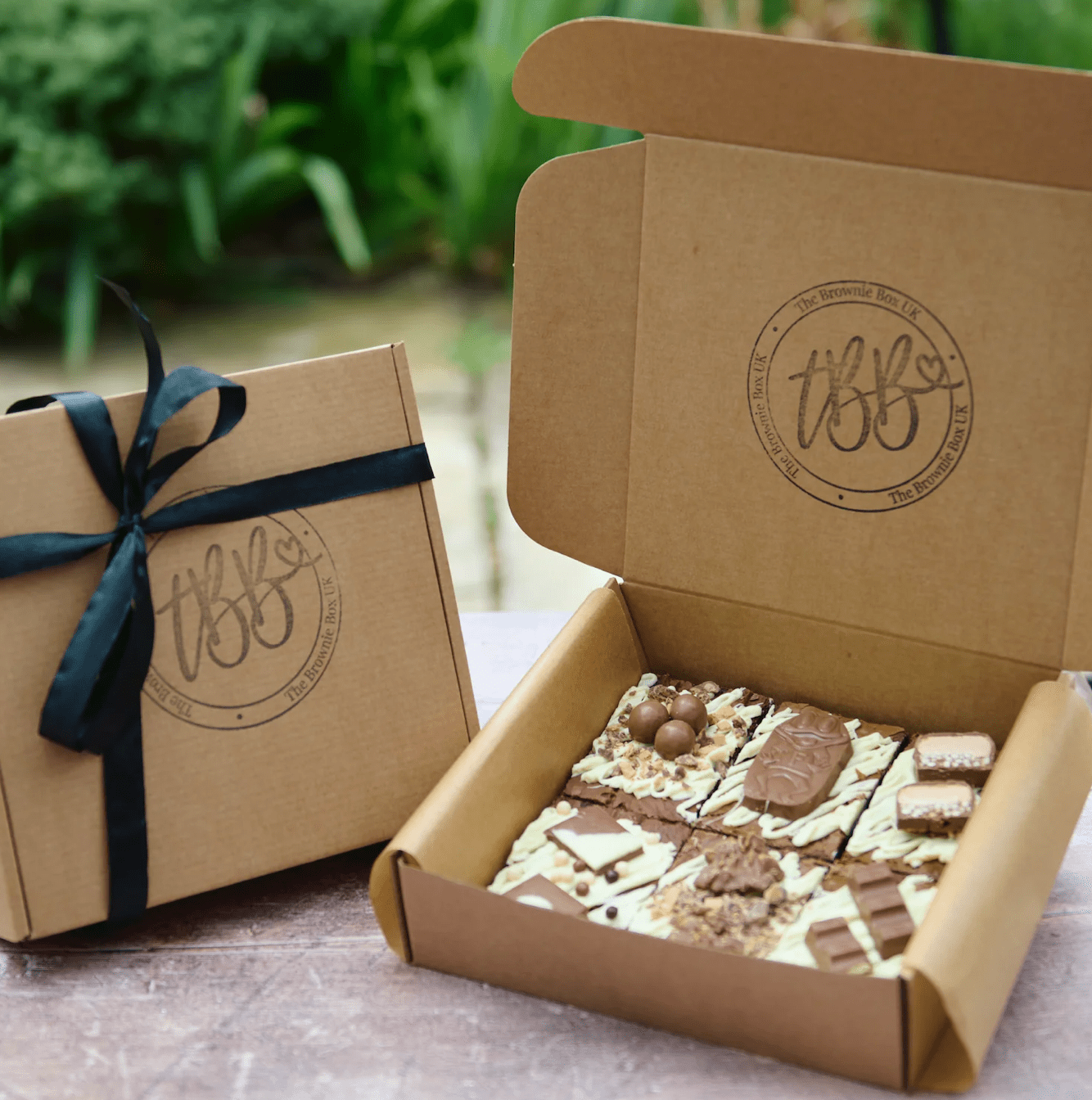 10 reasons to send someone brownies