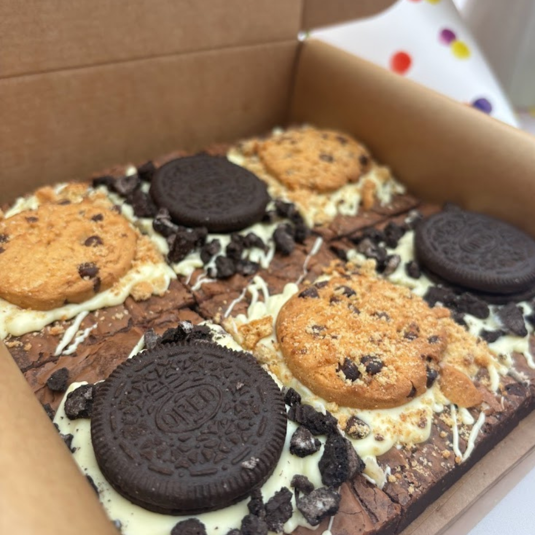 The Brownie Box UK postal brownies delivered nationwide. Cookie and oreo birthday brownie box of 6.